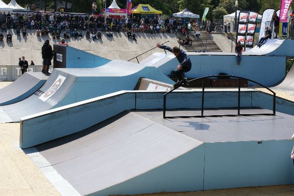 spgm-1.4.7/gal/Galeries/loic/fise_2010/FISE/Jeff Stockwell - Top pornstar.JPG